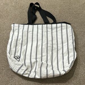 Vuori tote bag